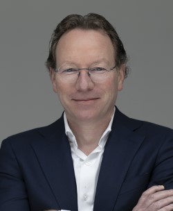 Ton van de Goor_3.jpg